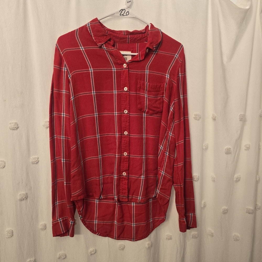 SO "Perfect Shirt" Red Plaid Button-Up Shirt  Ladies Medium
